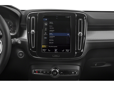 2019 Volvo XC40 Momentum