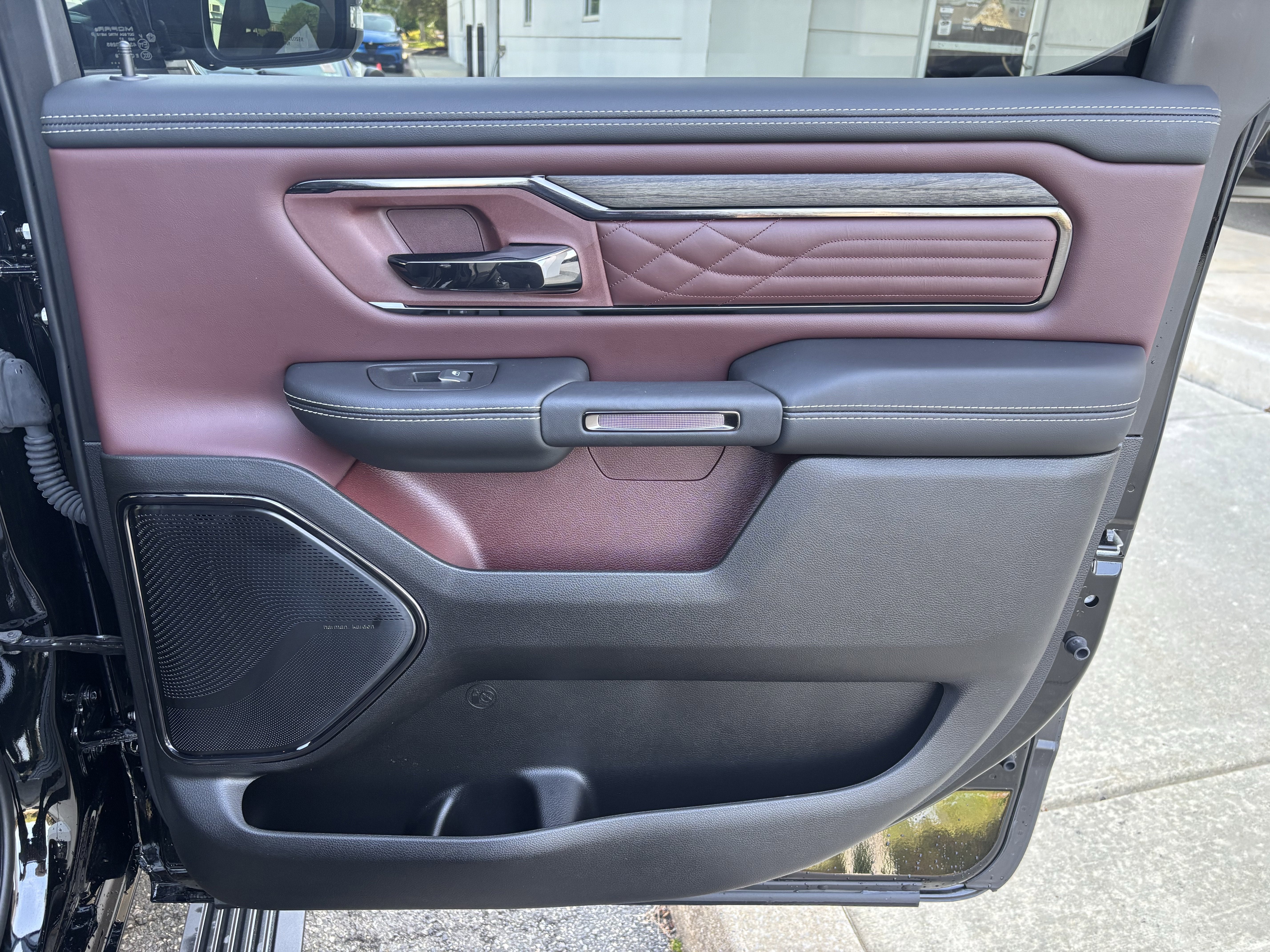 2025 RAM 1500 Limited