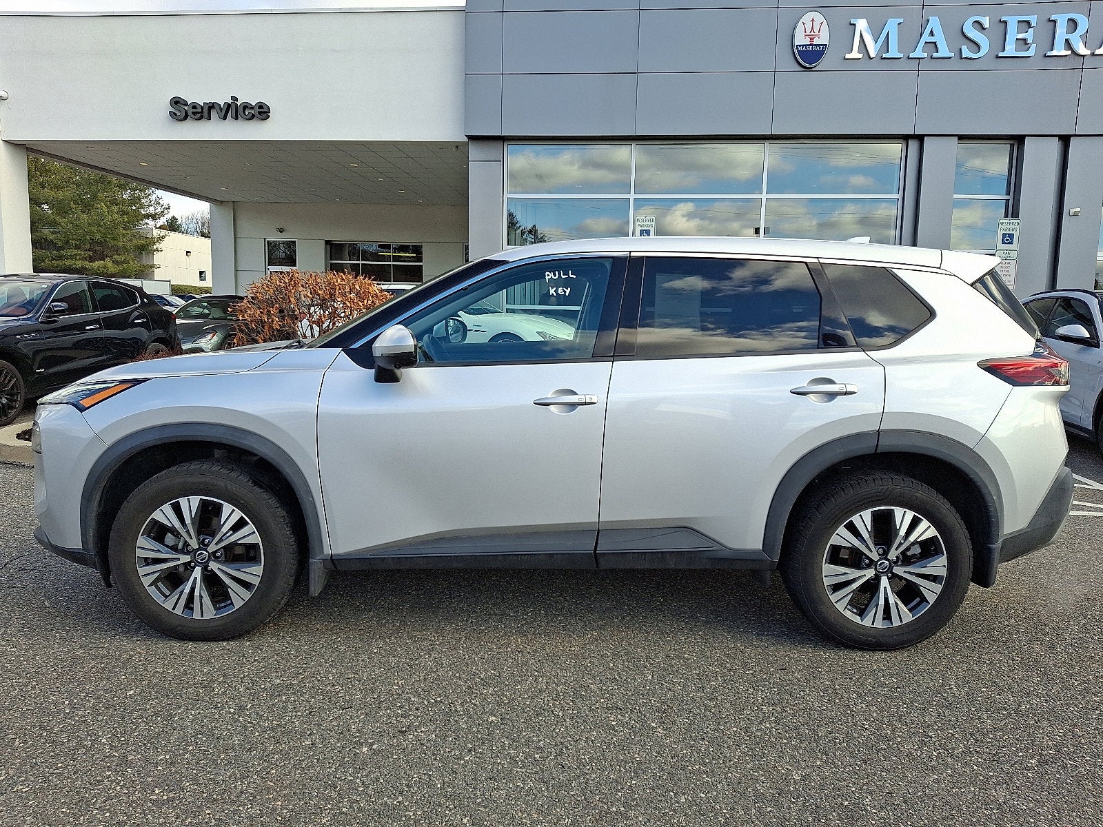 2021 Nissan Rogue SV