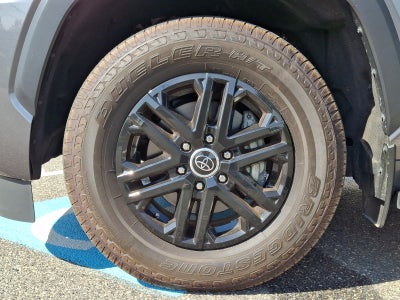 2024 Toyota Sequoia SR5