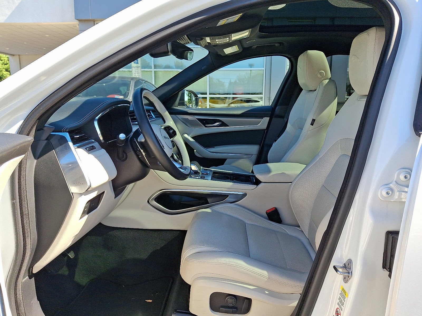 2025 Jaguar F-PACE P250 R-Dynamic S