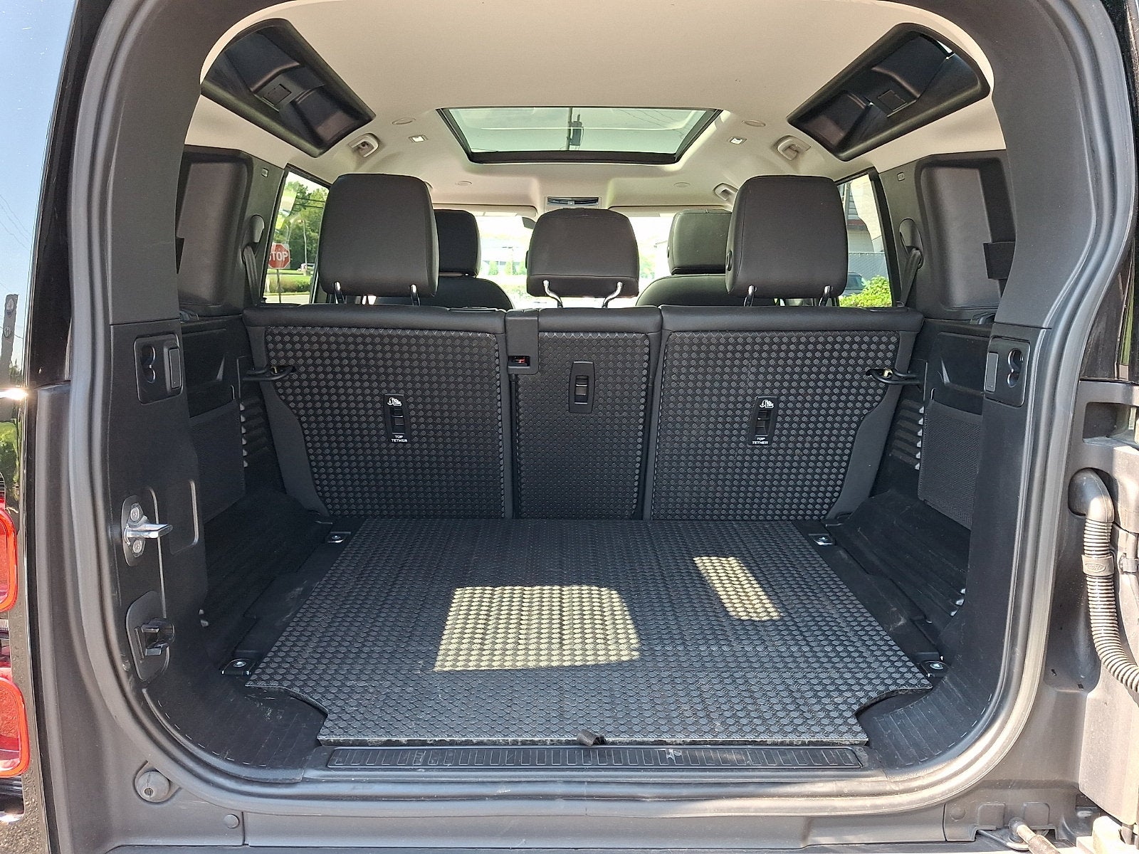 2023 Land Rover Defender 110 S
