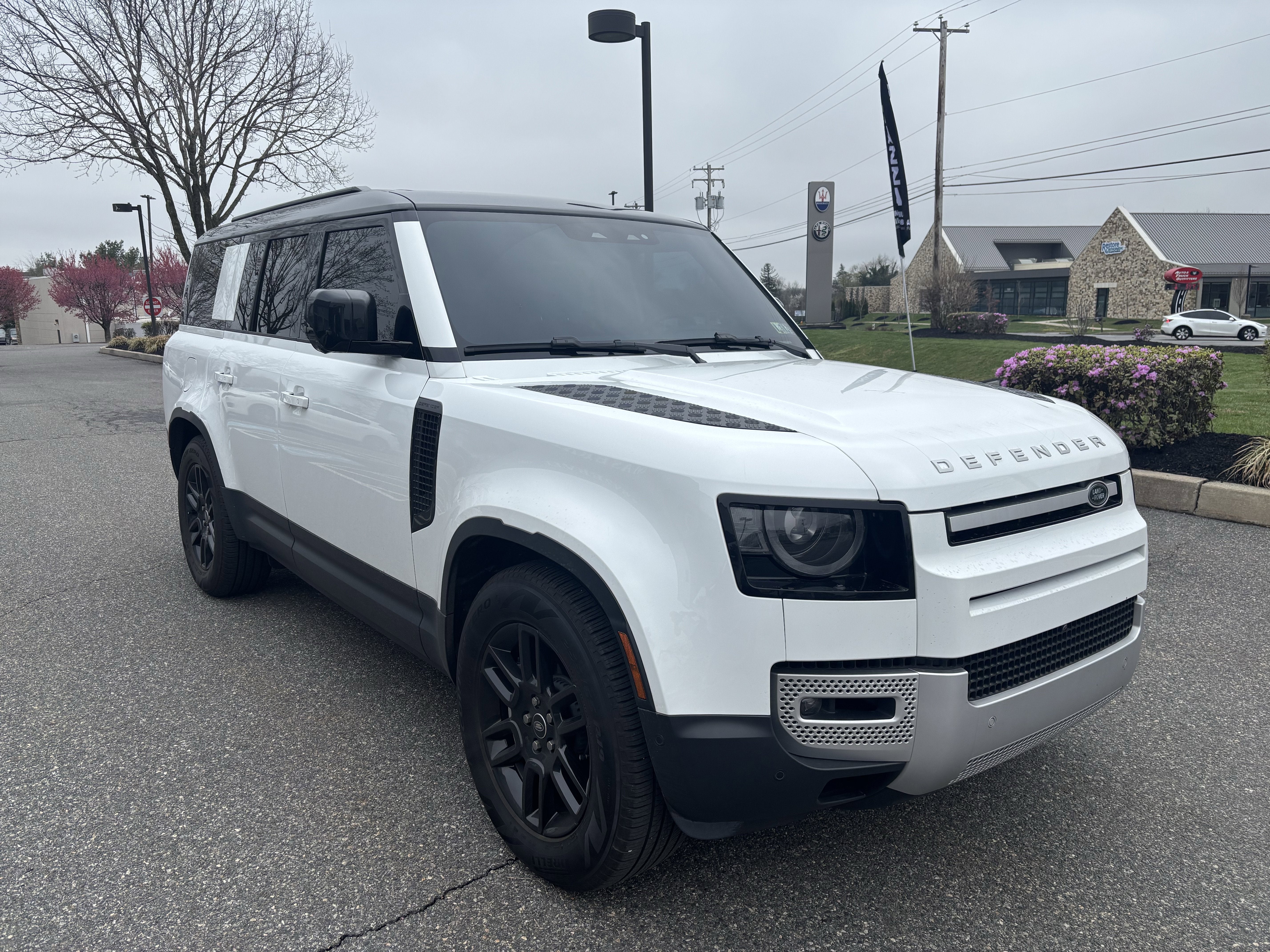 2025 Land Rover Defender 130 S