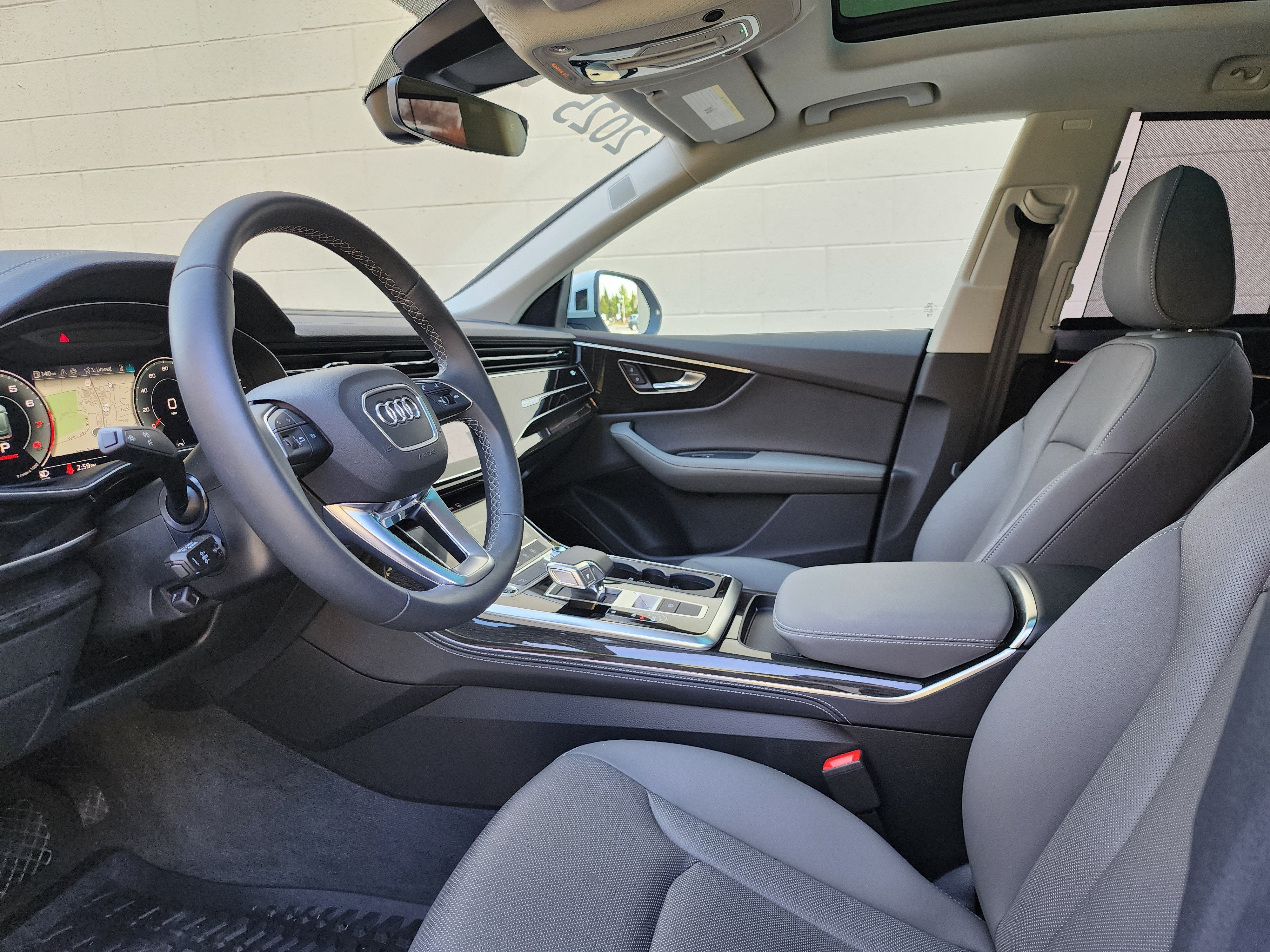 2025 Audi Q8 55 Premium Plus quattro