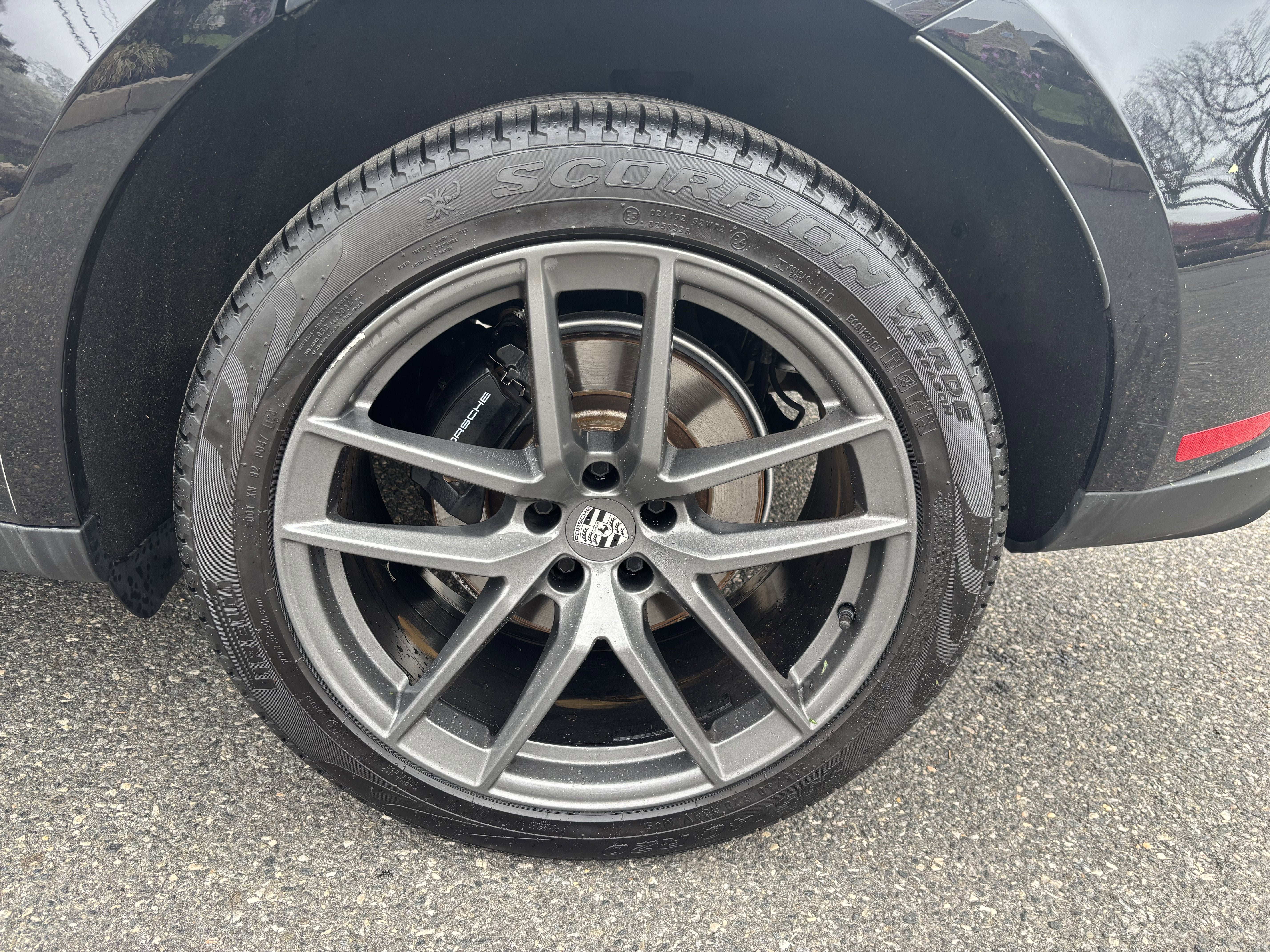 2024 Porsche Macan T