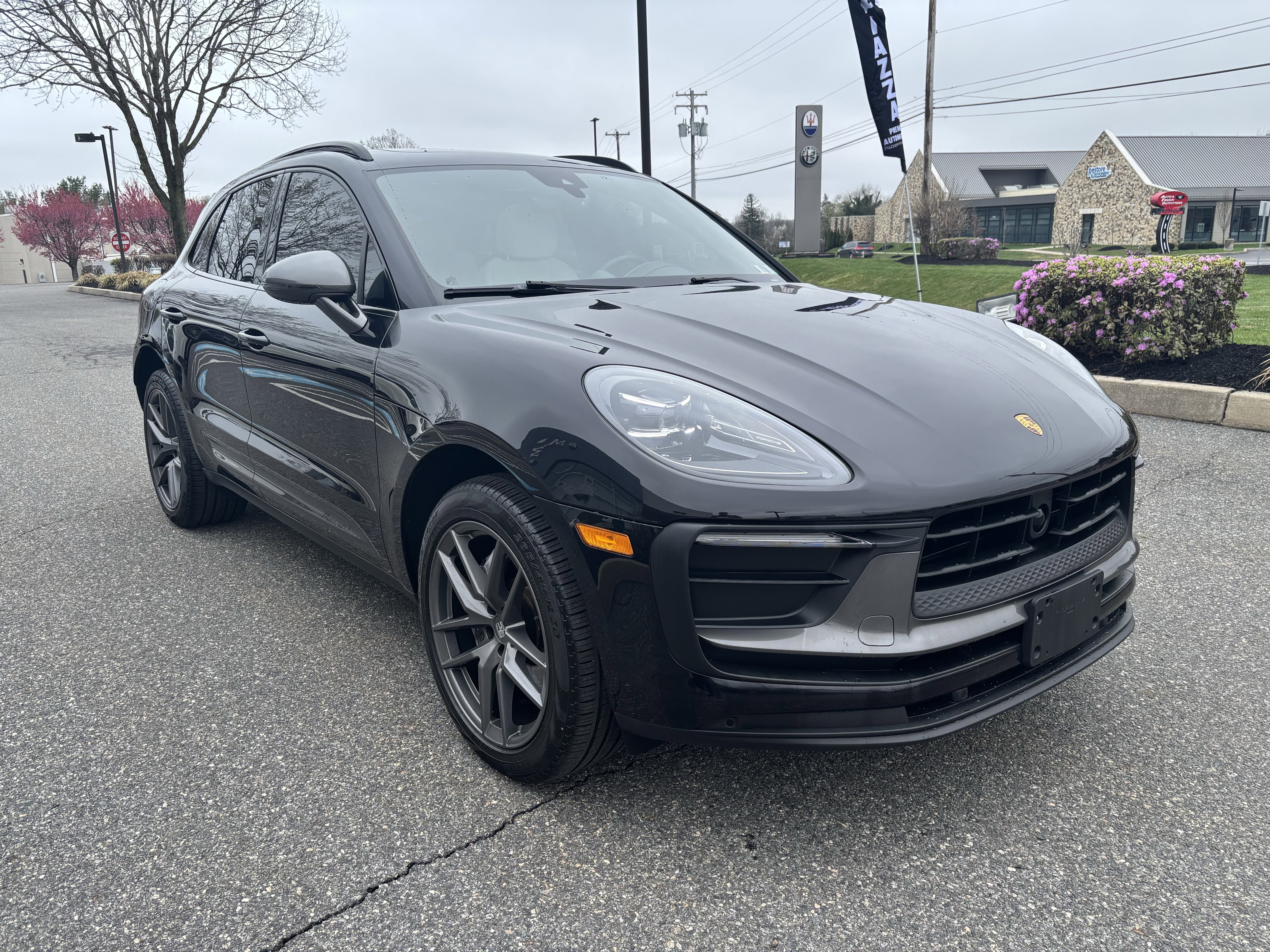 2024 Porsche Macan T