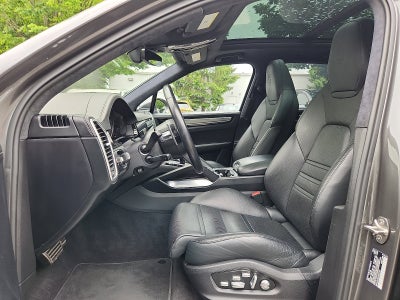 2020 Porsche Cayenne Turbo