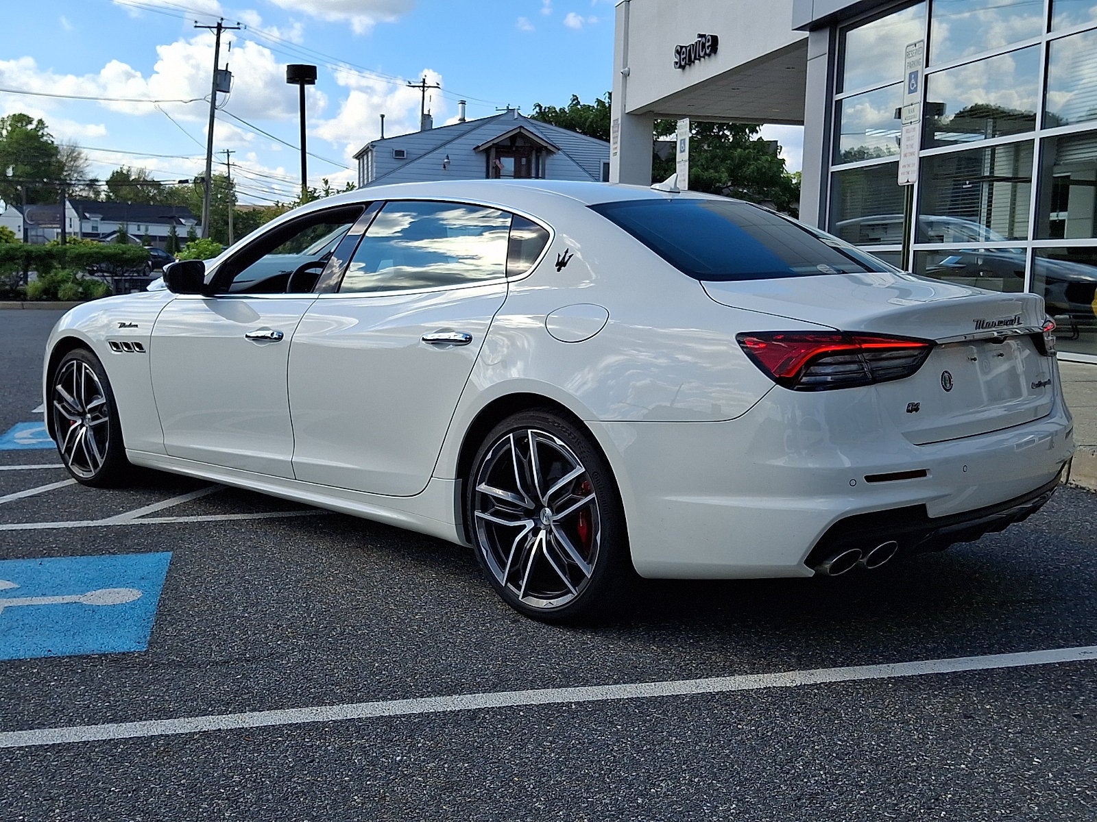 2024 Maserati Quattroporte Modena