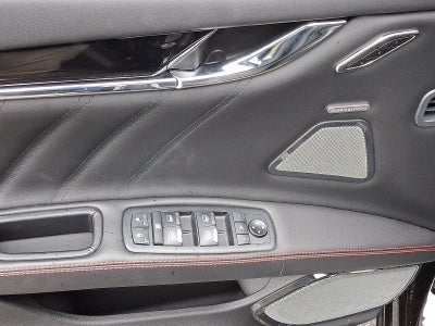 2021 Maserati Quattroporte Trofeo