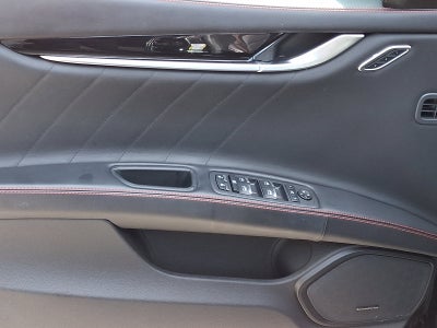 2022 Maserati Ghibli Modena Q4