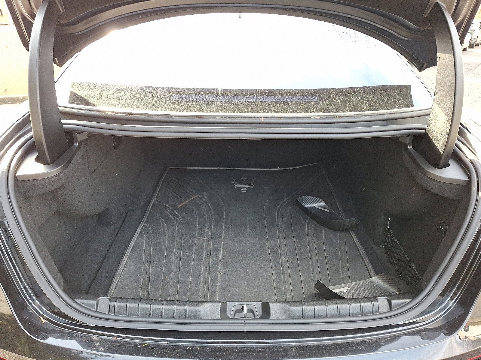 2022 Maserati Ghibli Modena Q4