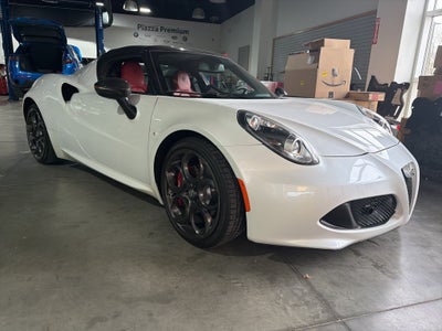 2019 Alfa Romeo 4C Base