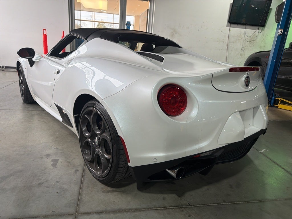 2019 Alfa Romeo 4C Base