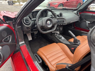 2016 Alfa Romeo 4C Base