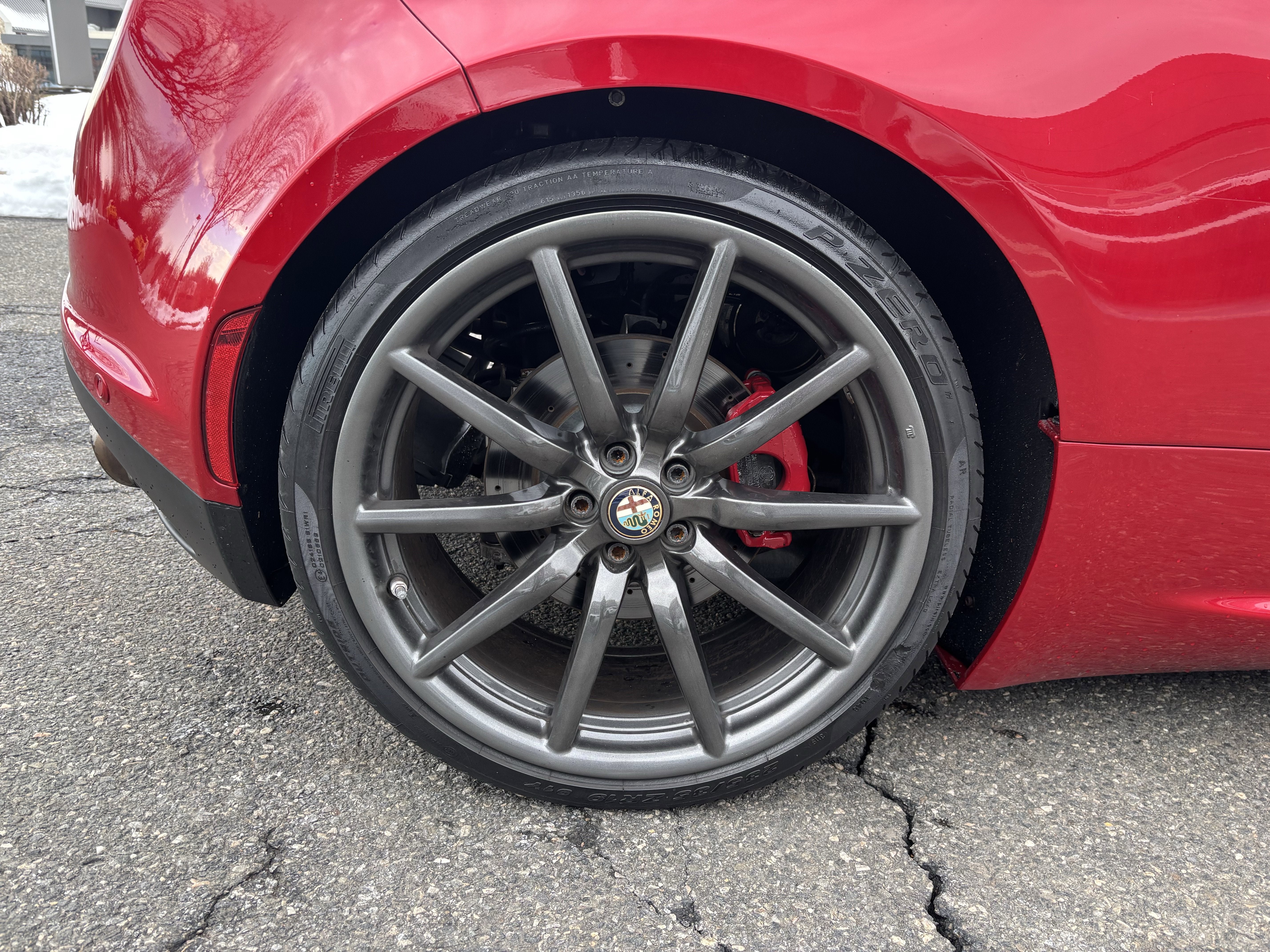 2016 Alfa Romeo 4C Base