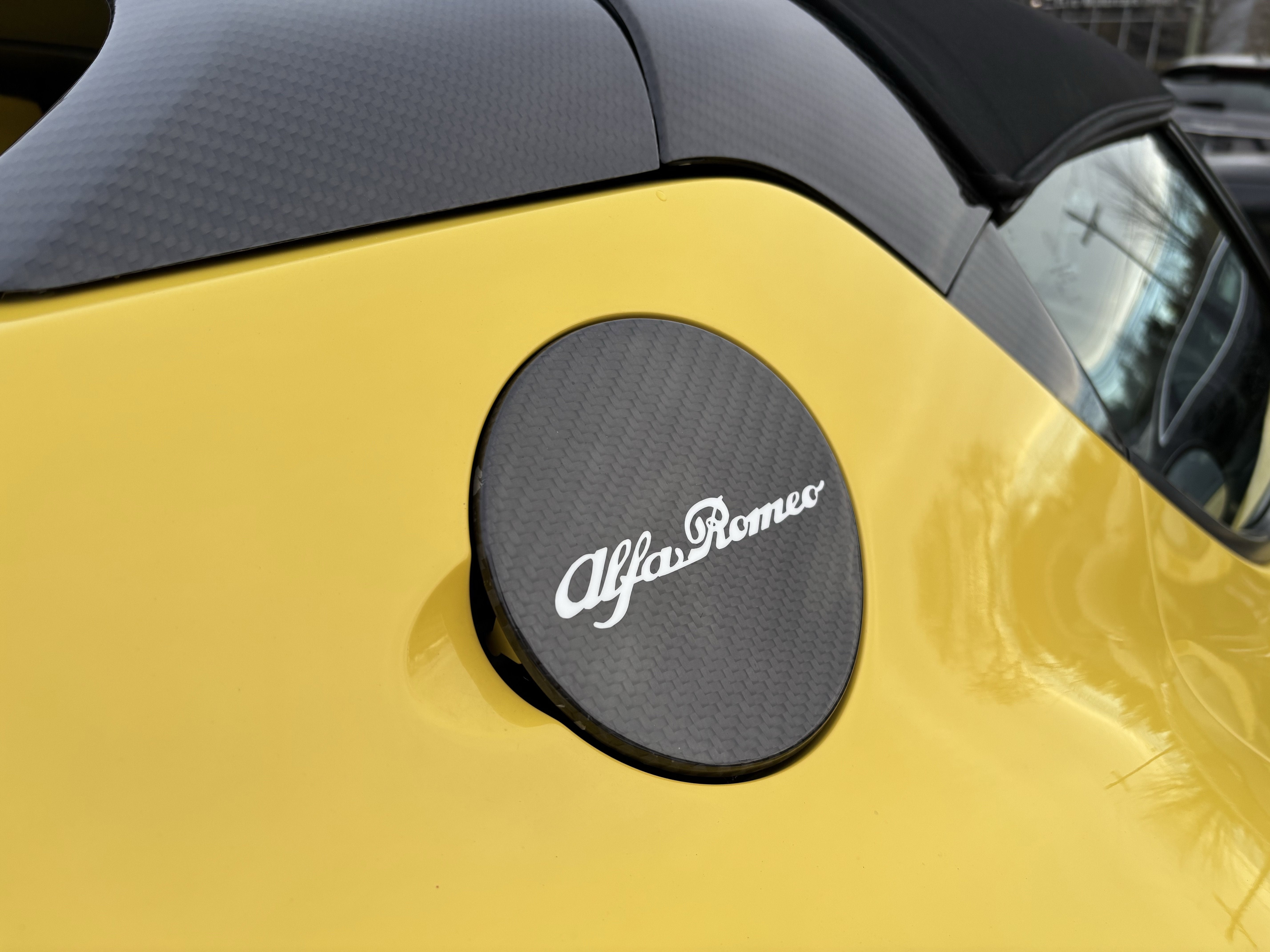 2016 Alfa Romeo 4C Base