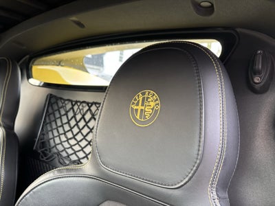 2016 Alfa Romeo 4C Base