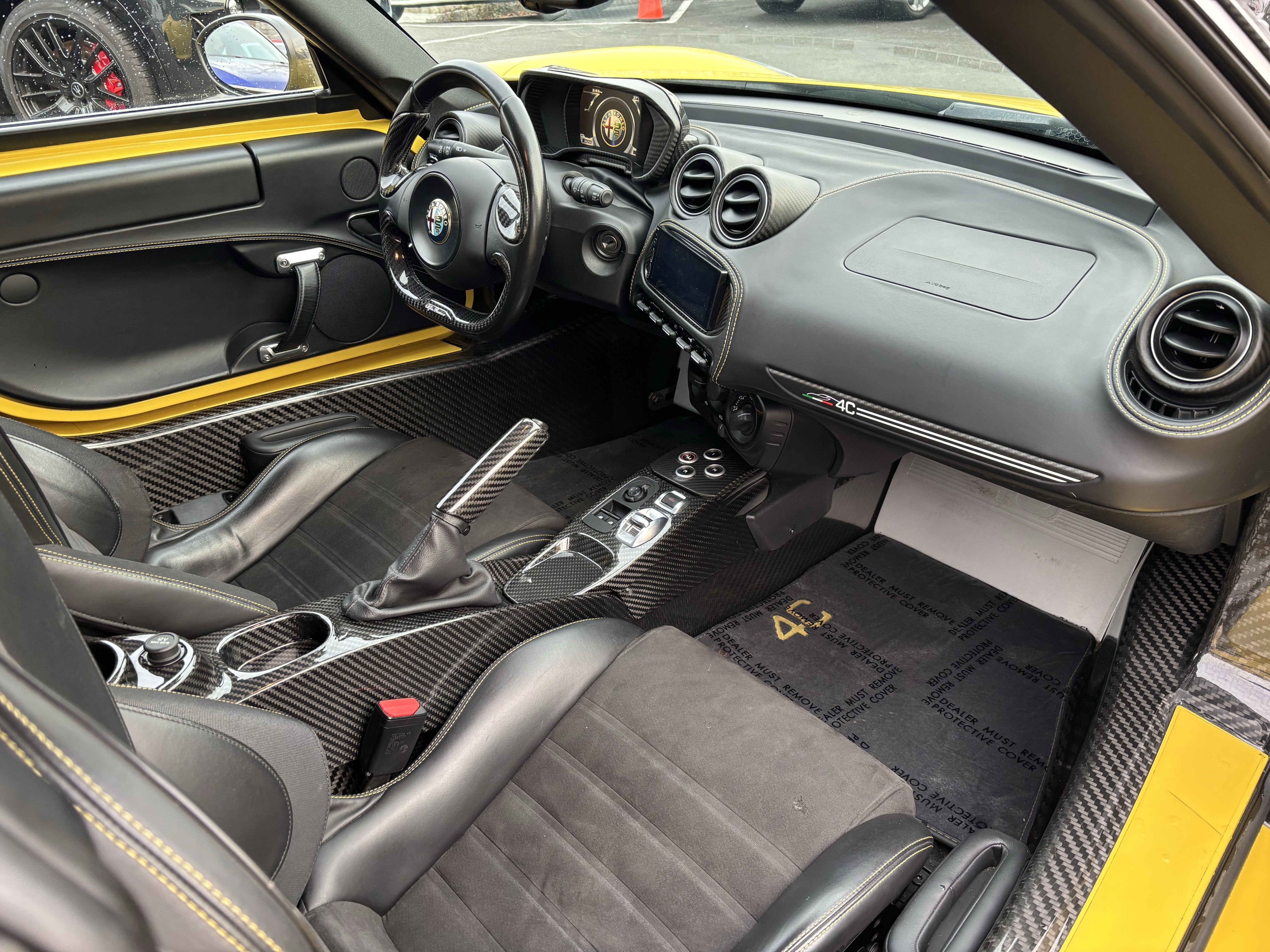 2016 Alfa Romeo 4C Base