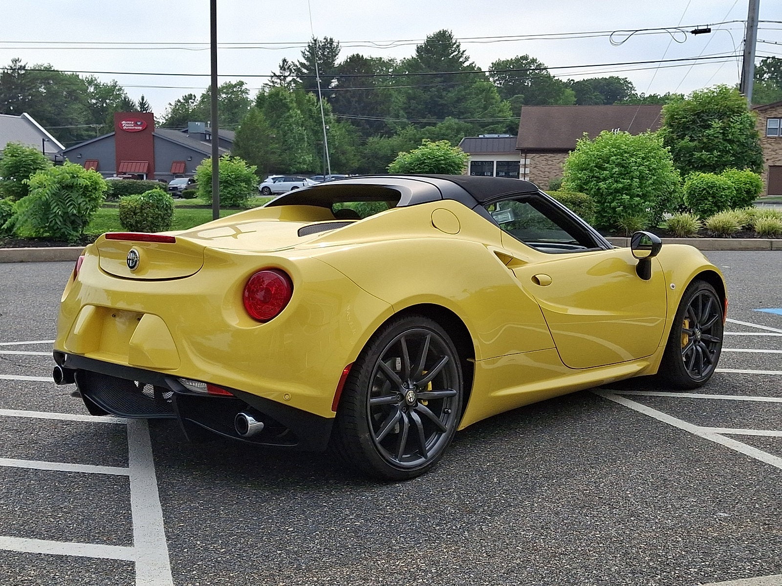 2015 Alfa Romeo 4C Base