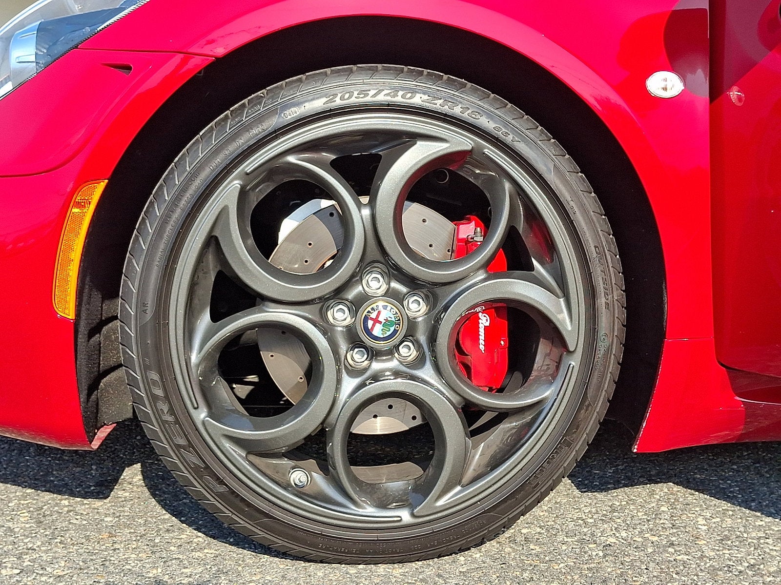 2015 Alfa Romeo 4C Launch Edition