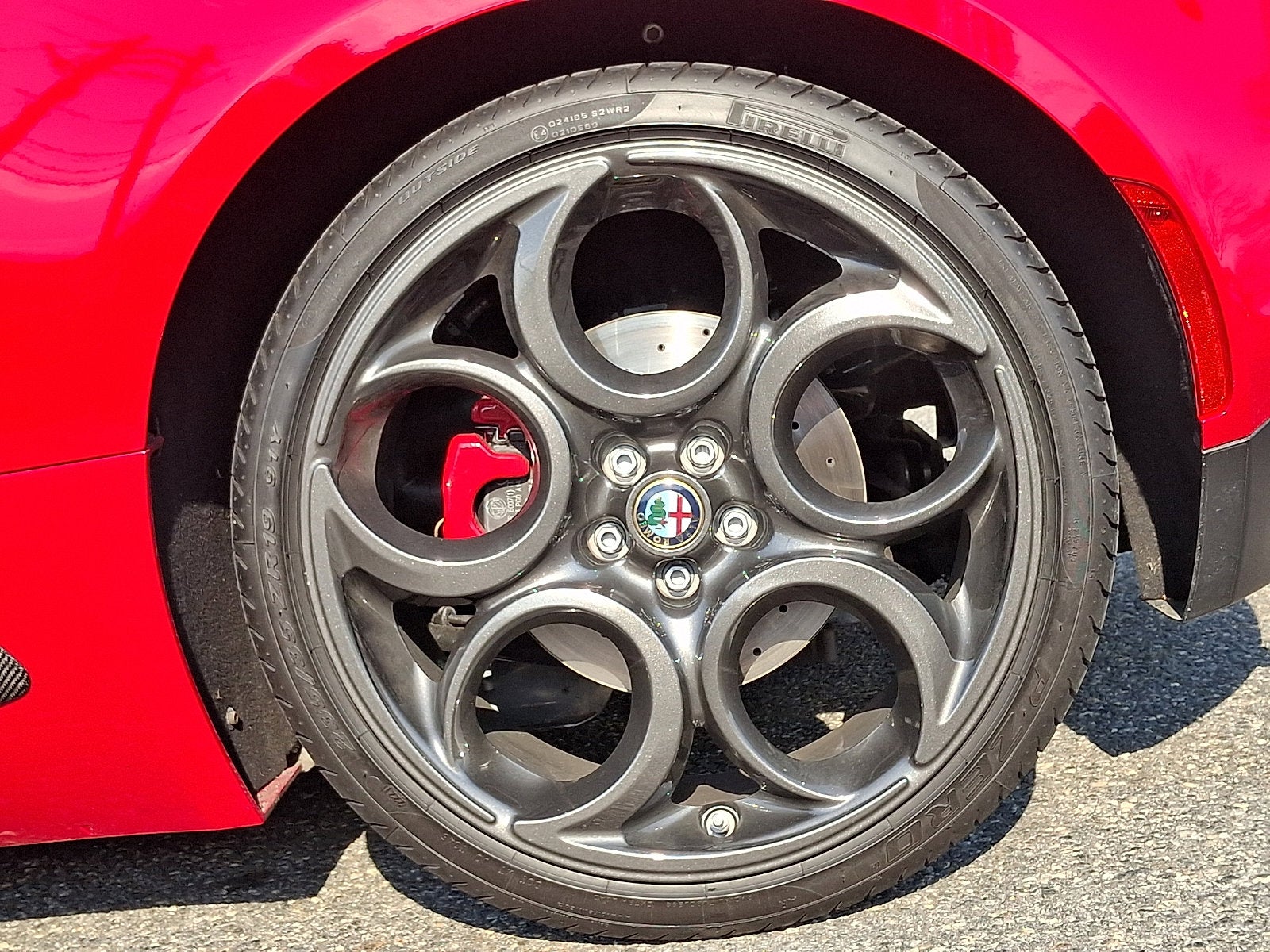 2015 Alfa Romeo 4C Launch Edition