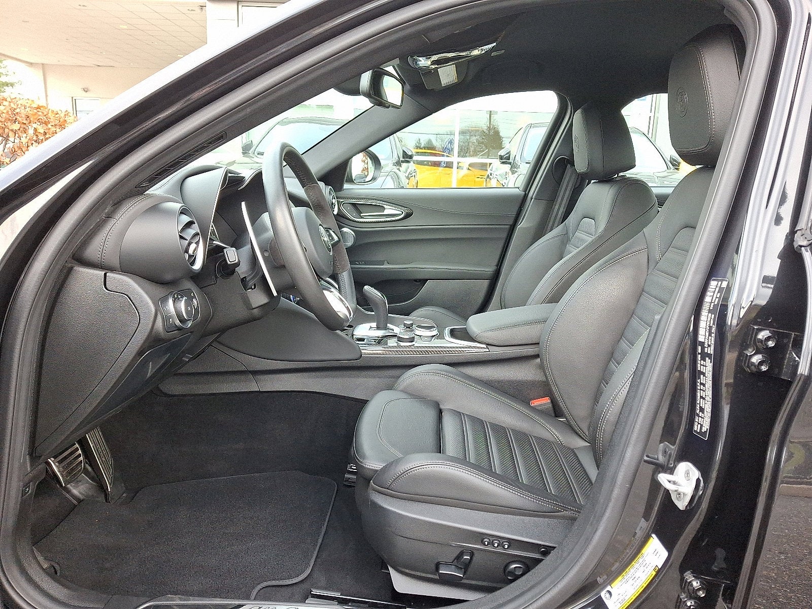 2023 Alfa Romeo Giulia Quadrifoglio