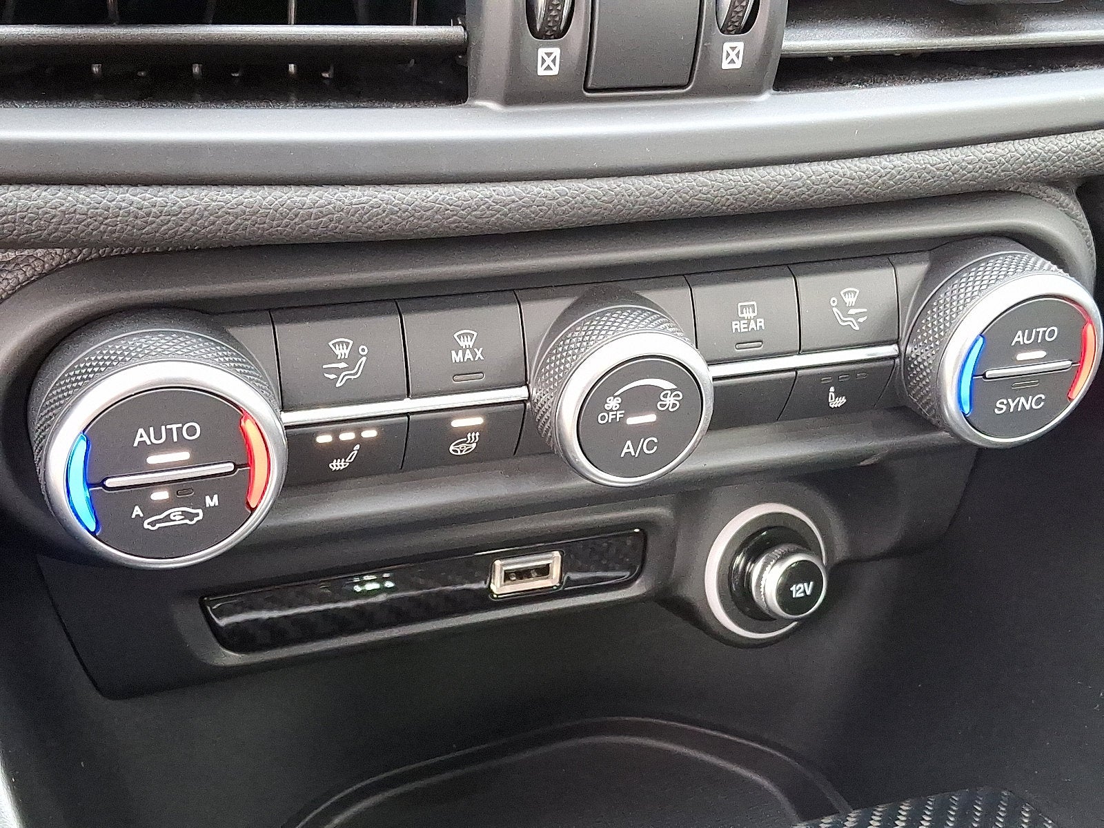 2023 Alfa Romeo Giulia Quadrifoglio