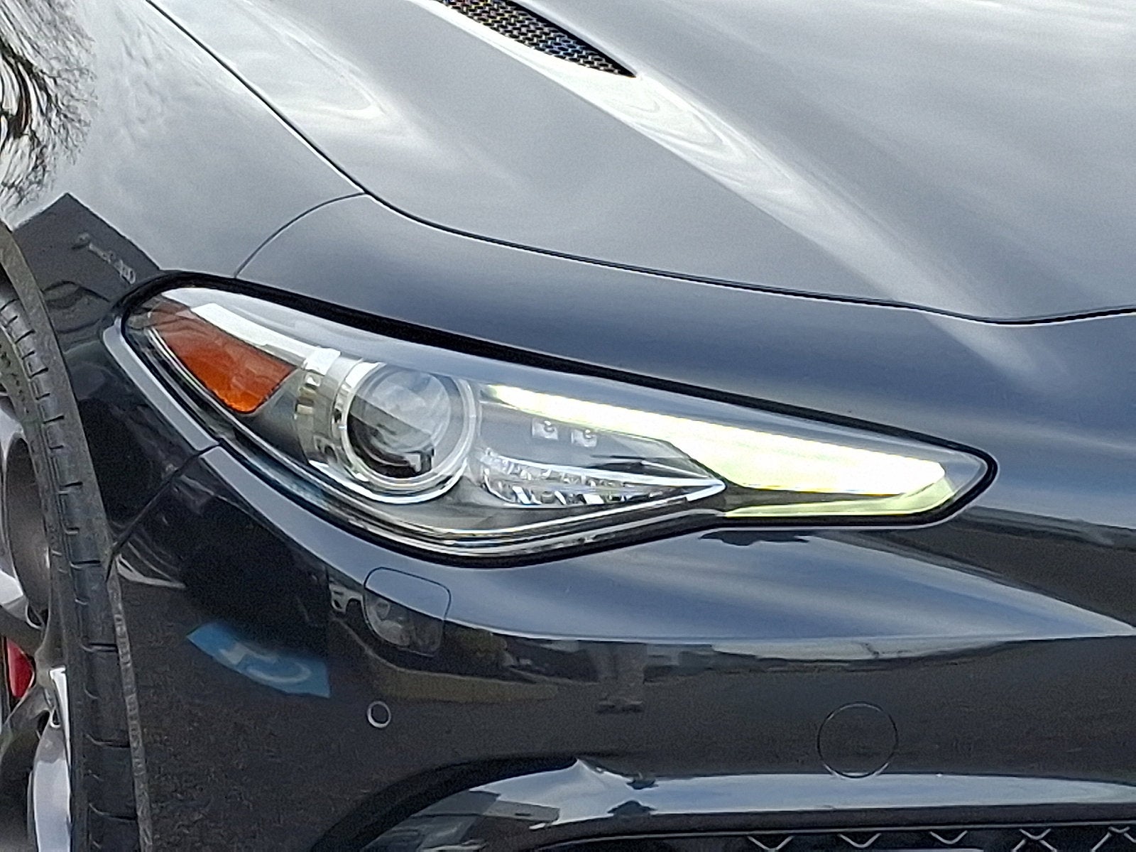 2023 Alfa Romeo Giulia Quadrifoglio