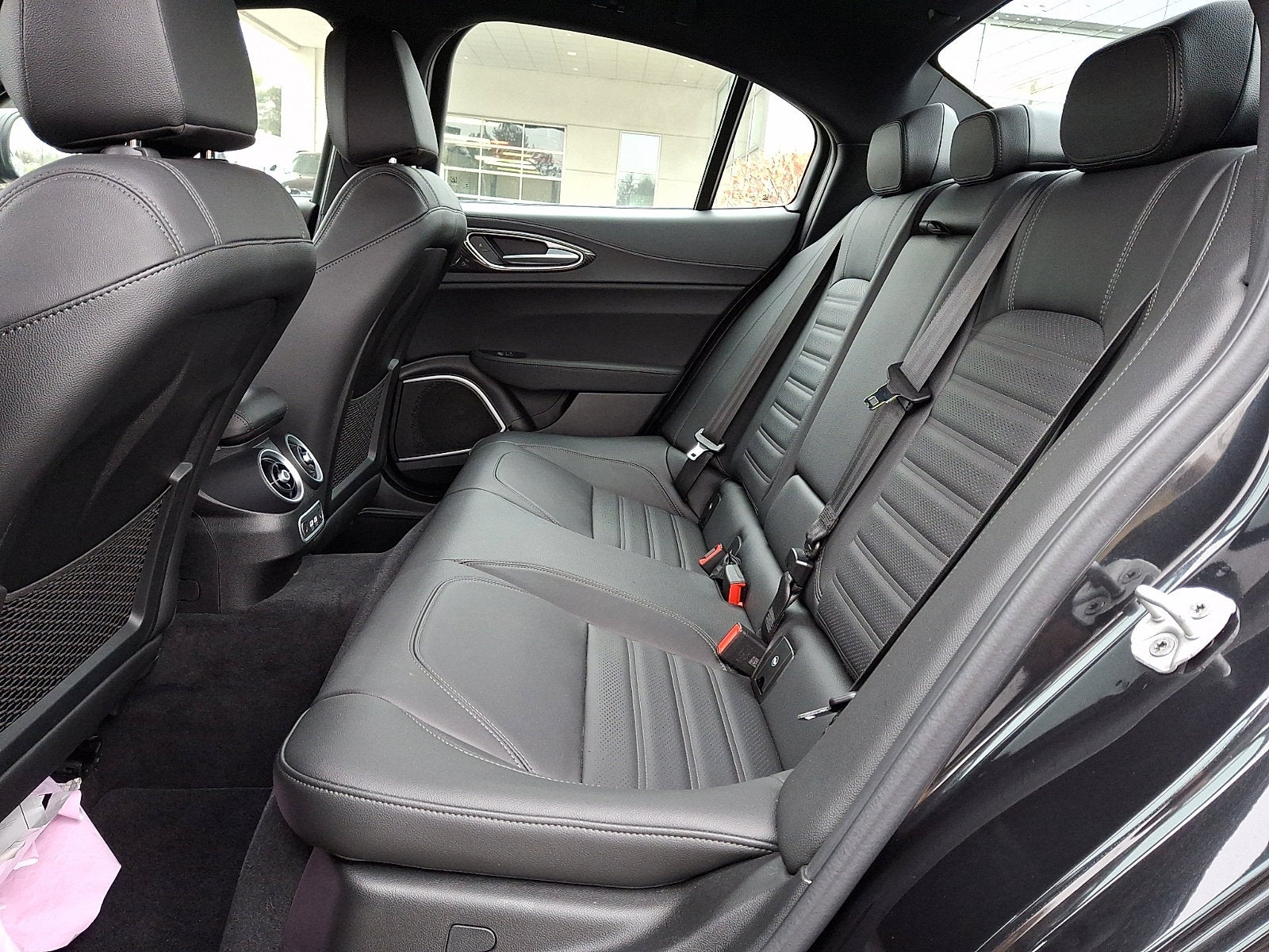 2023 Alfa Romeo Giulia Quadrifoglio