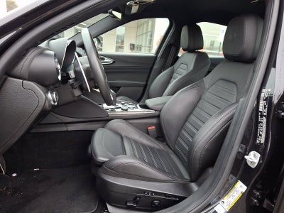 2023 Alfa Romeo Giulia Quadrifoglio