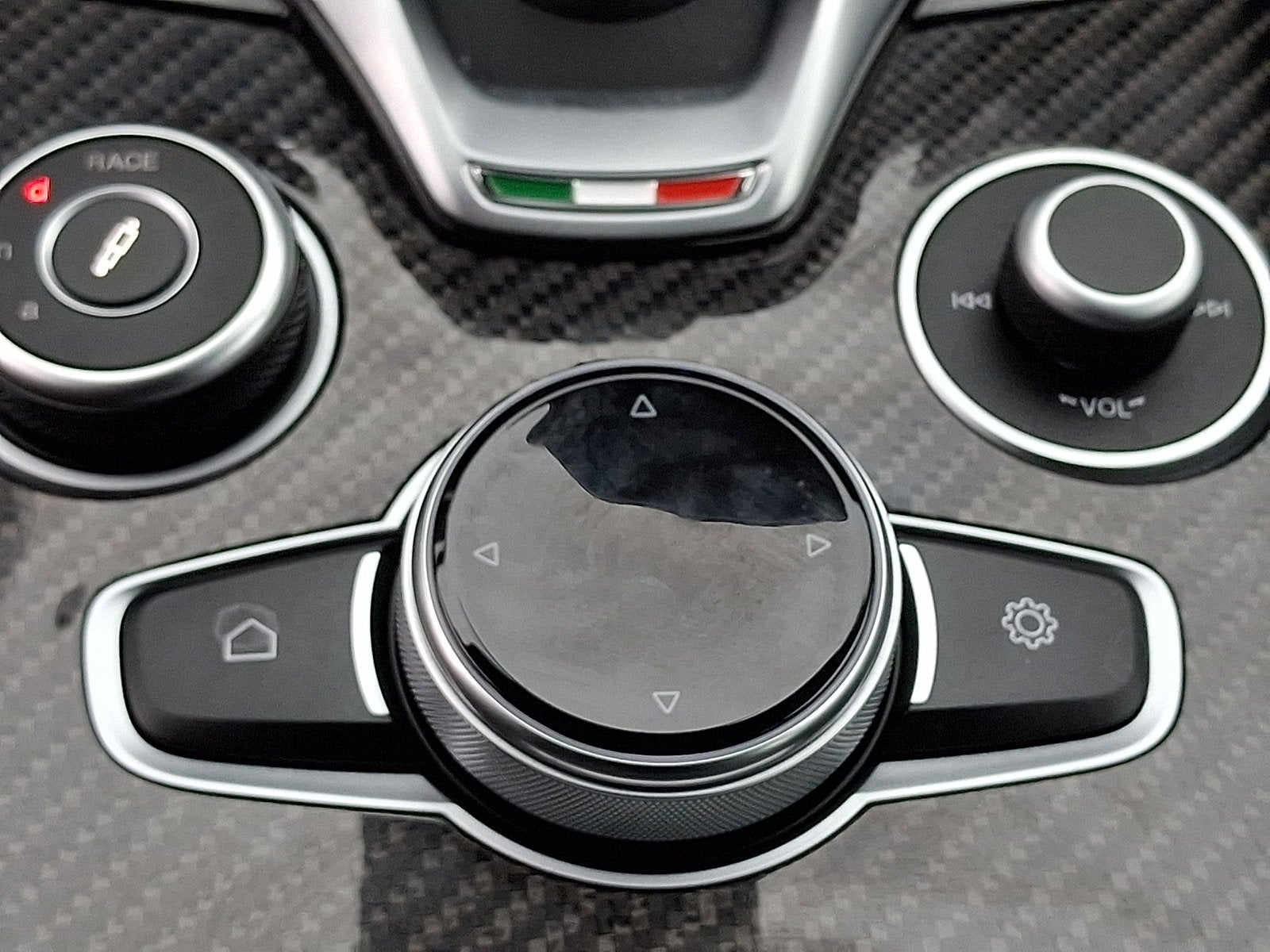 2023 Alfa Romeo Giulia Quadrifoglio