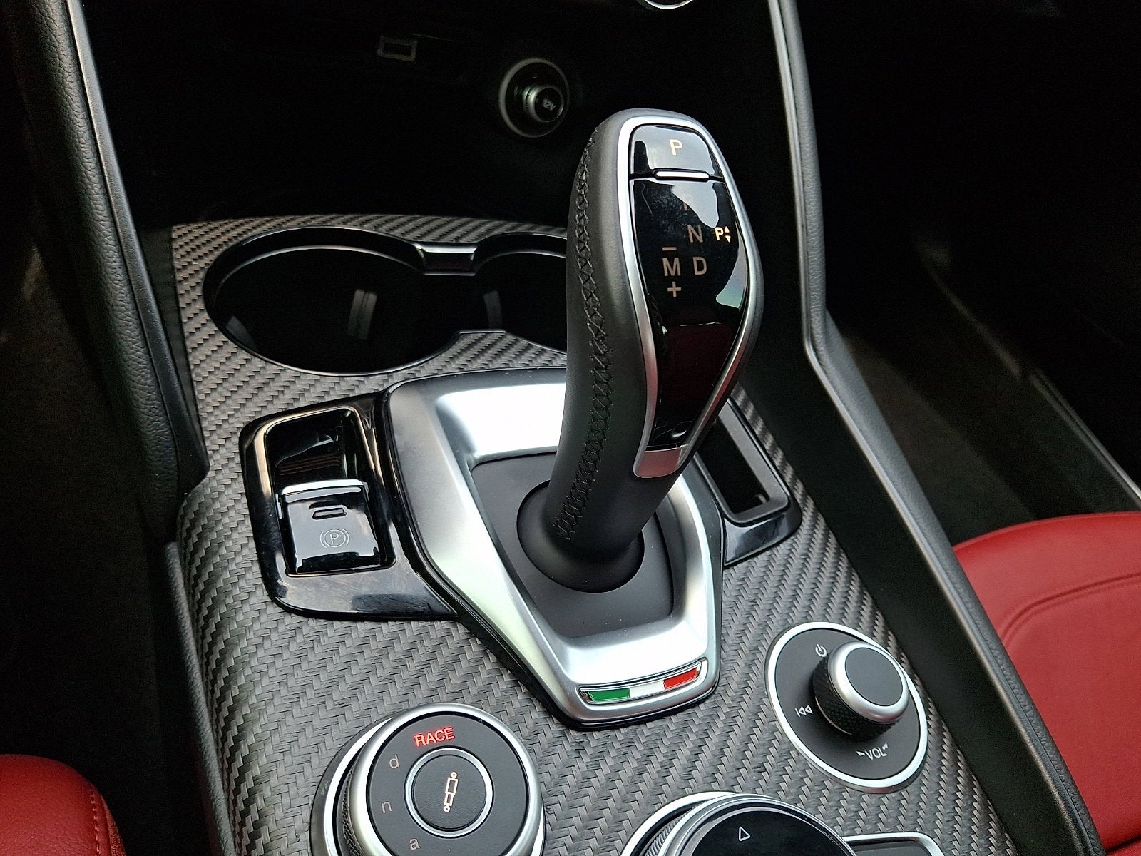 2024 Alfa Romeo Giulia Quadrifoglio