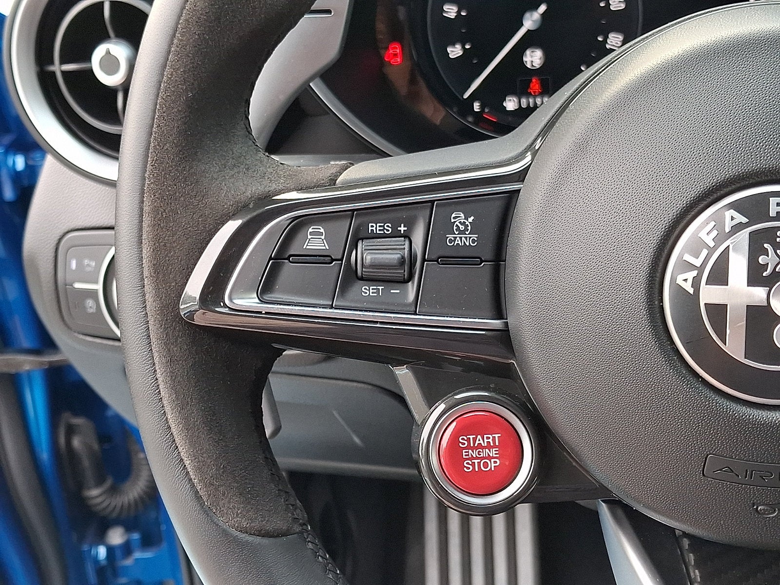 2024 Alfa Romeo Giulia Quadrifoglio