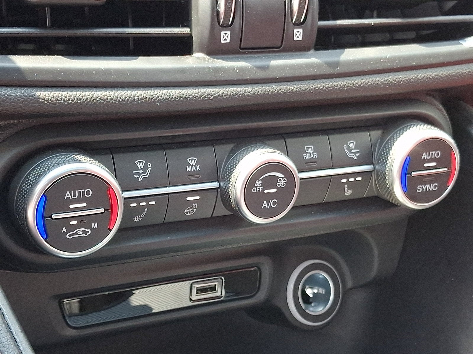 2024 Alfa Romeo Giulia Ti