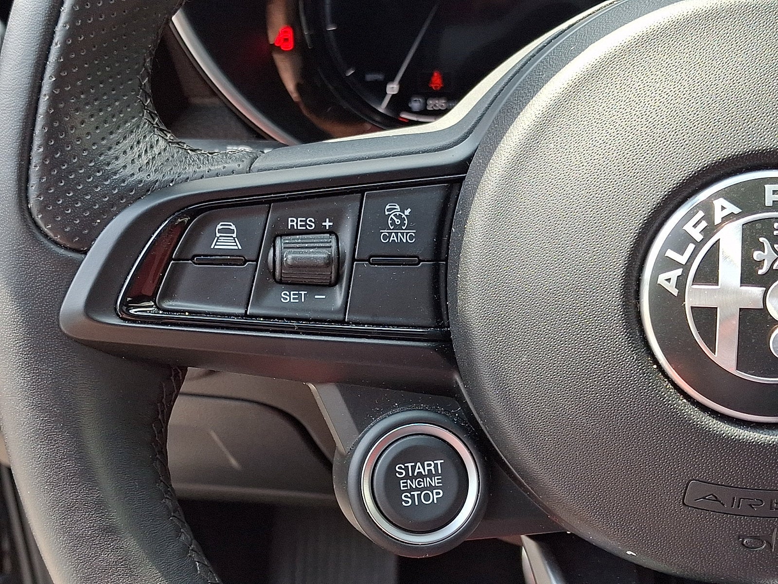 2024 Alfa Romeo Giulia Ti