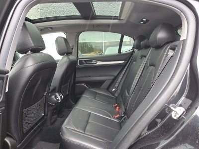 2018 Alfa Romeo Stelvio Base