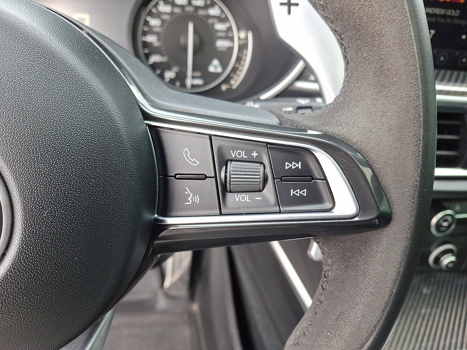 2023 Alfa Romeo Stelvio Quadrifoglio