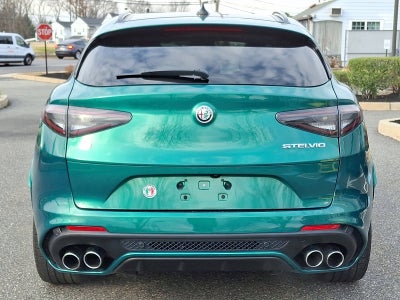 2024 Alfa Romeo Stelvio Quadrifoglio