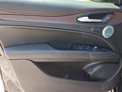 2024 Alfa Romeo Stelvio Quadrifoglio