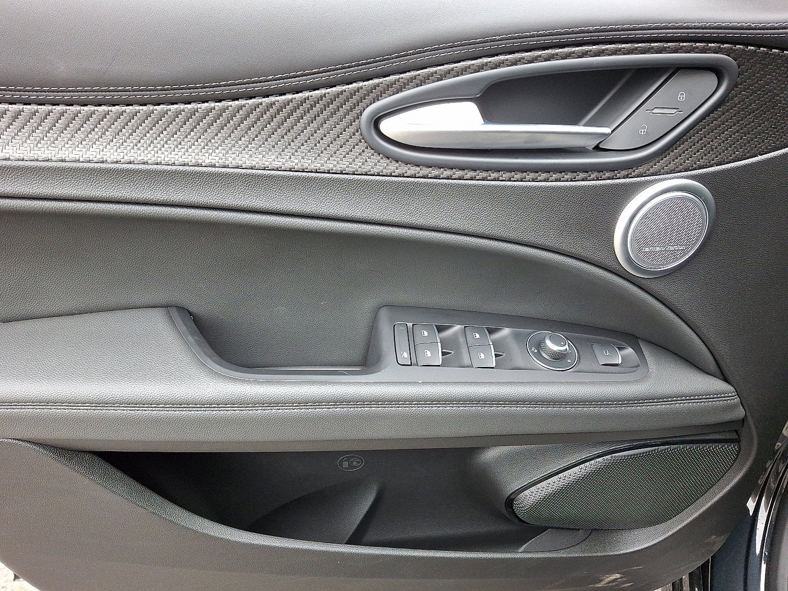 2024 Alfa Romeo Stelvio Quadrifoglio