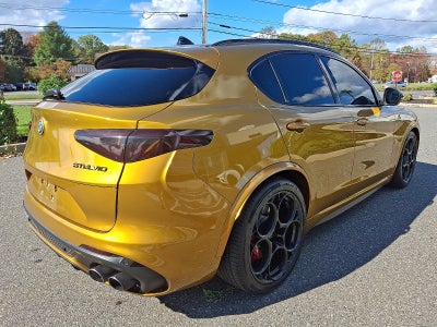 2022 Alfa Romeo Stelvio Quadrifoglio