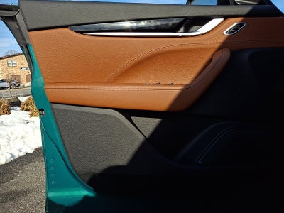 2022 Maserati Levante Modena