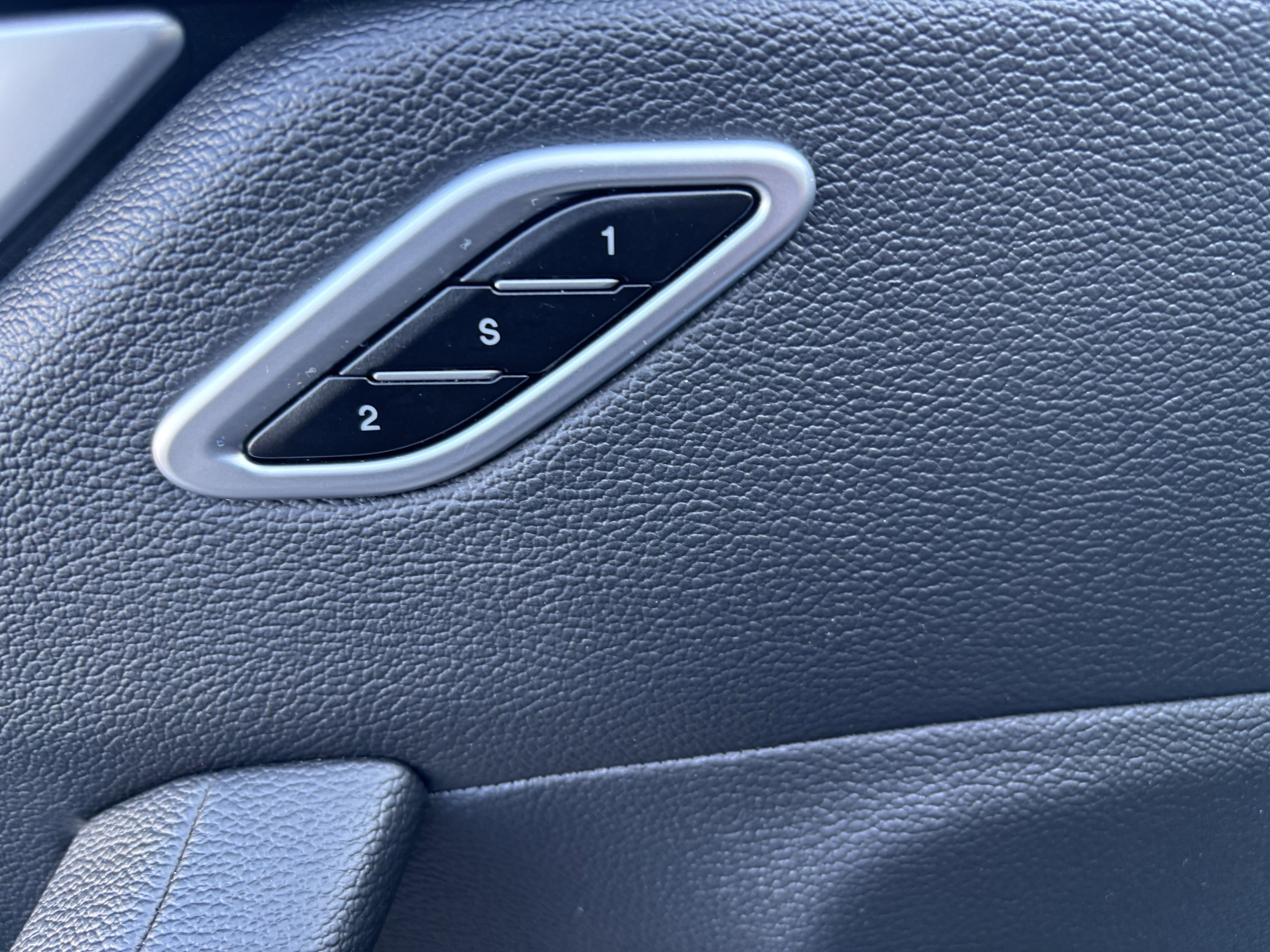 2023 Maserati Levante Modena