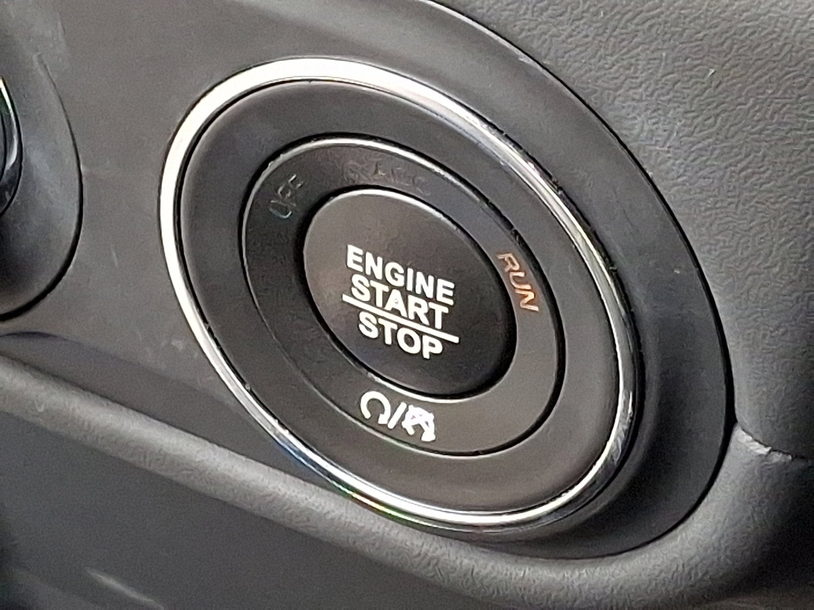 2022 Maserati Levante Tributo