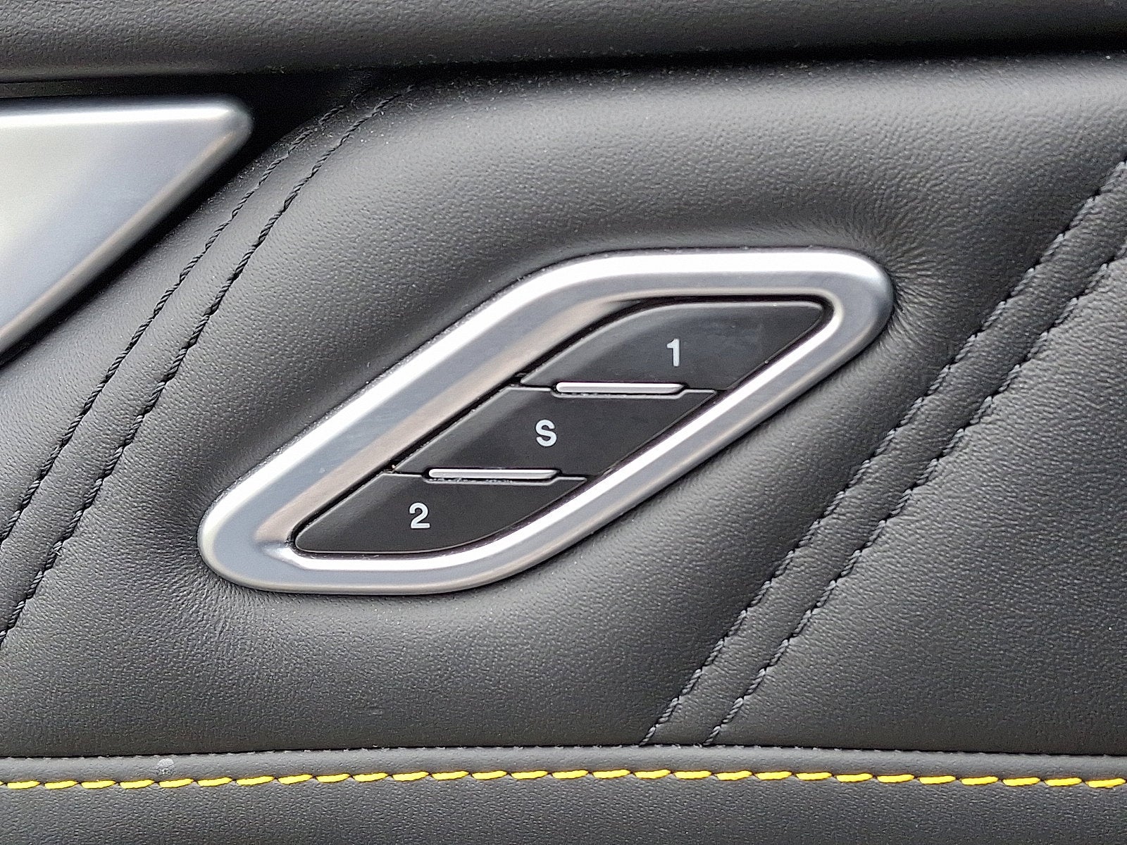 2022 Maserati Levante Tributo