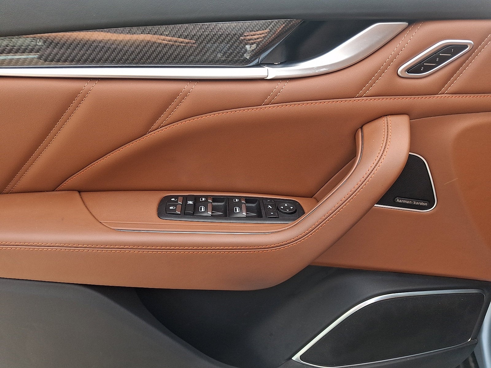 2023 Maserati Levante 