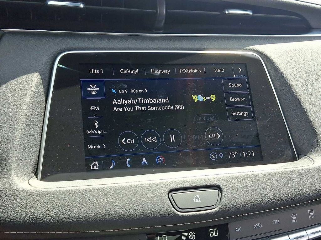 2022 Cadillac XT4 Premium Luxury