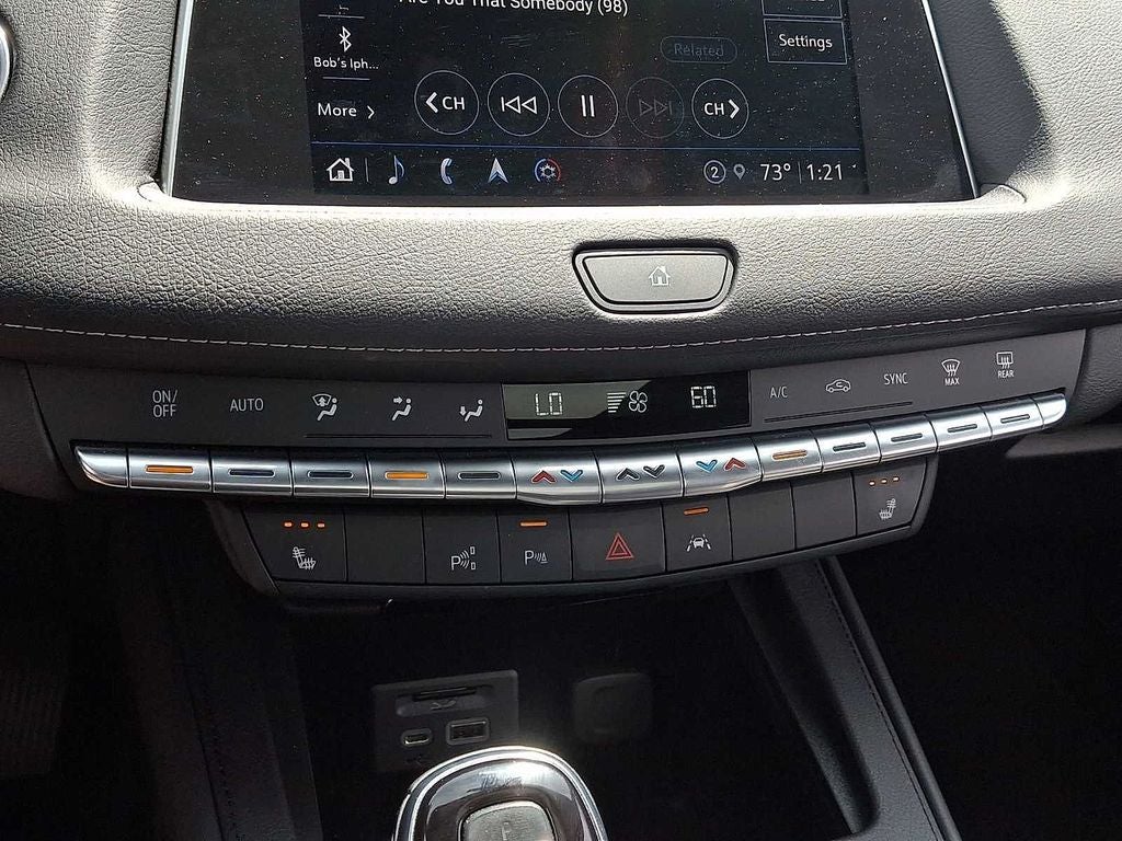 2022 Cadillac XT4 Premium Luxury