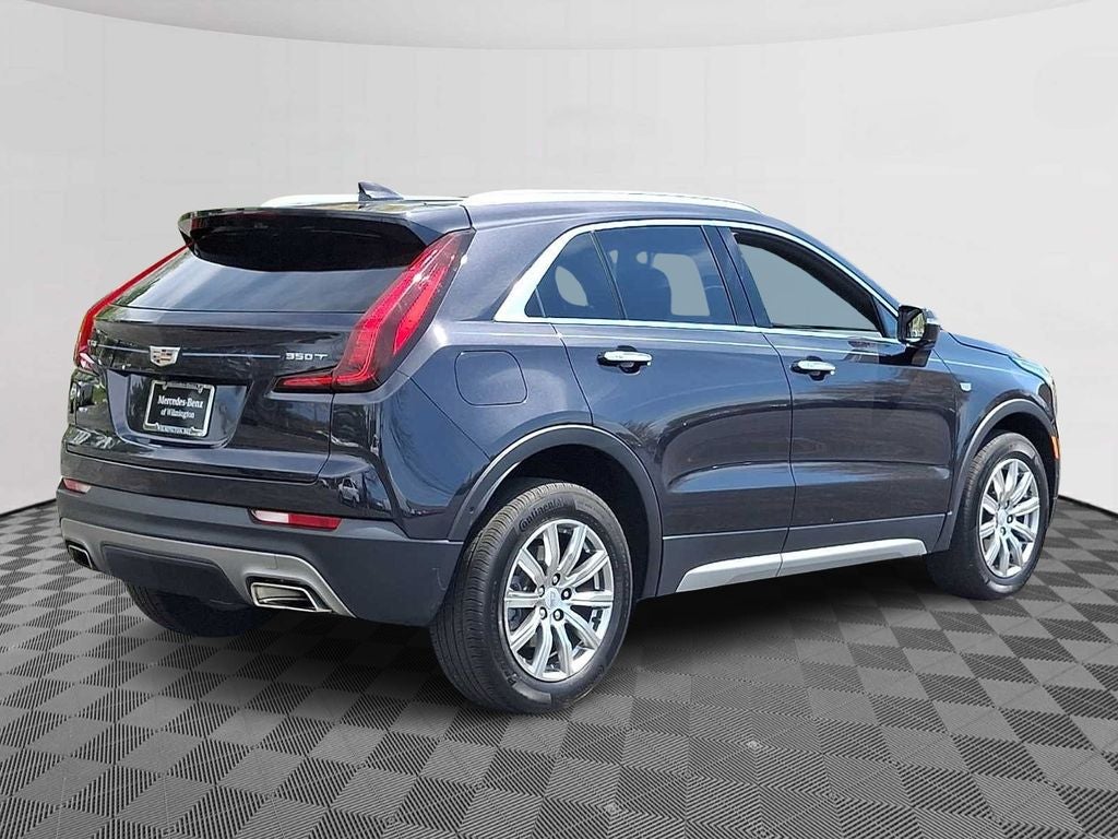 2022 Cadillac XT4 Premium Luxury