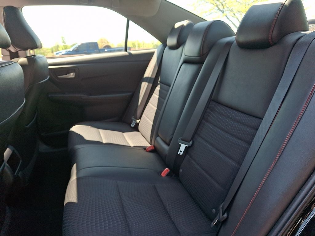 2015 Toyota Camry SE